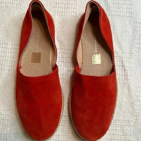Saks Fifth Avenue red leather suede flats size 38 (7) - Picture 1 of 5